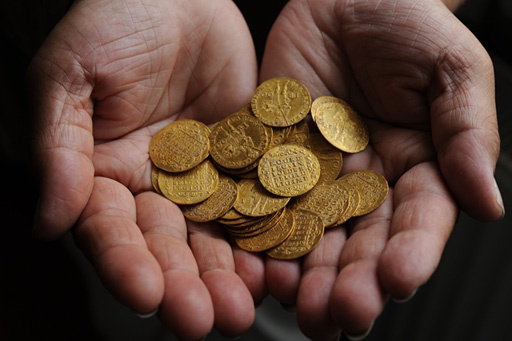 Найден клад золотых голландских монет в Азербайджане