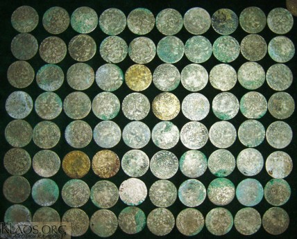 Хороший клад серебряных монет